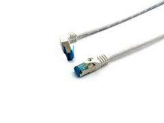 605807 Cable de conexión Cat.6A S/FTP, conector en ángulo a recto, 0.5m, Blanco